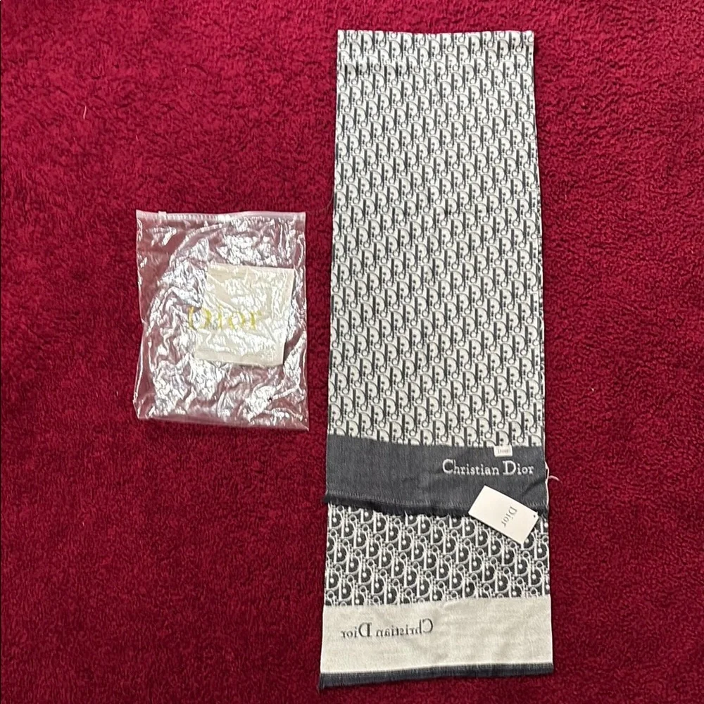 NEW! Dior Black and White Monogram Scarf